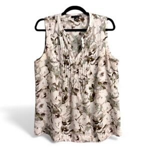 ⭐️ Dynamite Sage & Grey Floral Tank Top - PTP 21